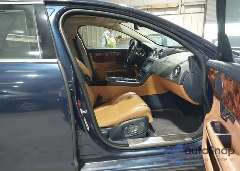 2011 Jaguar Xj Xjl z USA, uszkodzony, nr VIN SAJWA2GB7BLV09743